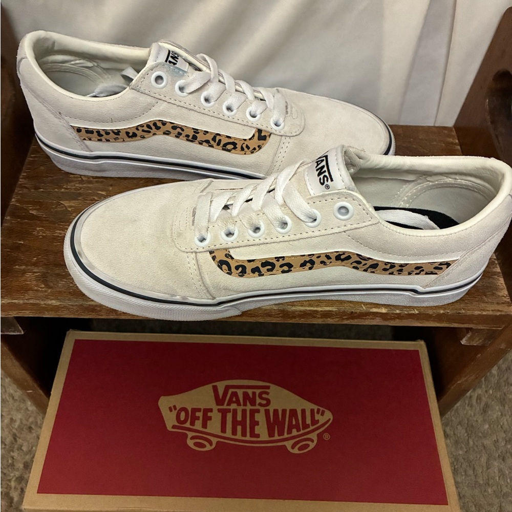 Vans White Sneakers with Leopard Stripe